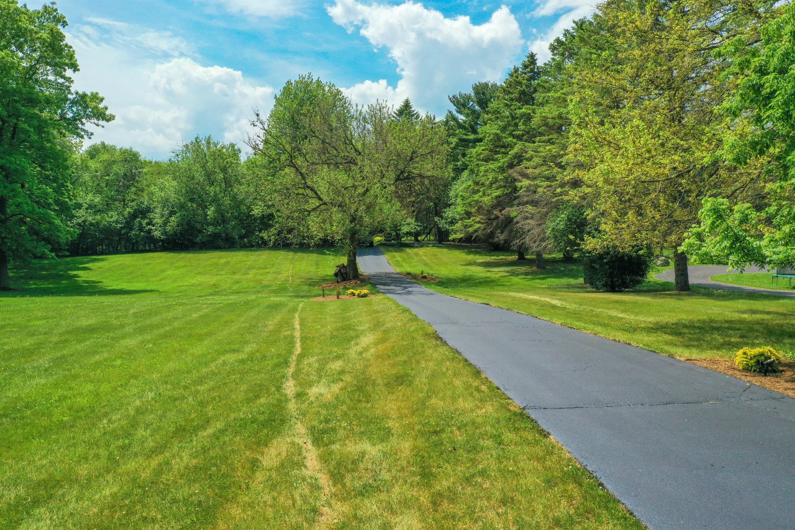 7704 Newbold Road Cary, IL 60013 - Photo 5 of 56 a view of a park with large trees