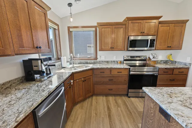 $445,500 | 214 Woolgrass Way, Avon, MN 56310