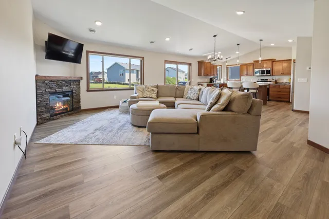 $445,500 | 214 Woolgrass Way, Avon, MN 56310