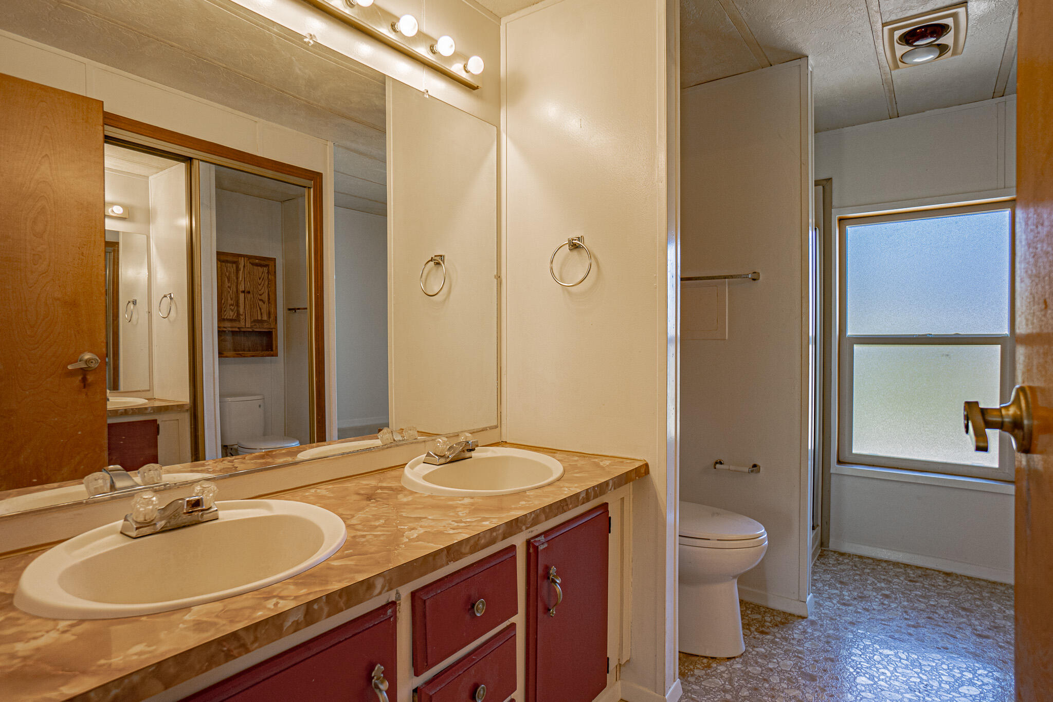 555 Freeman Road, Unit 98 Central Point, OR 97502 - Photo 9 of 24 DSC02060-HDR