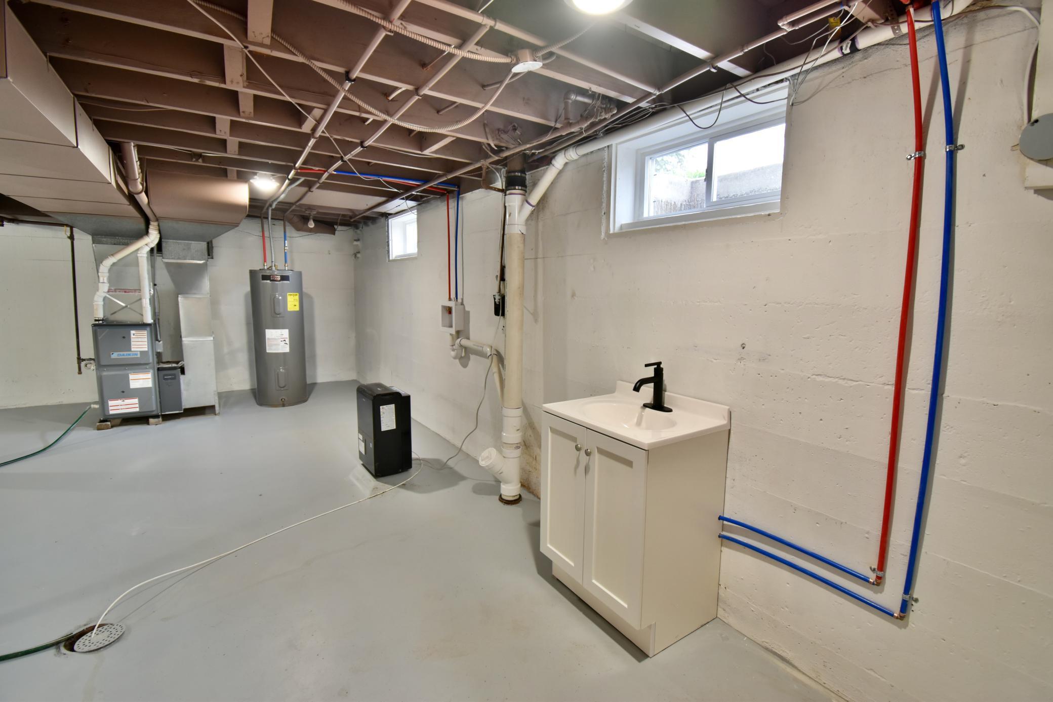 716 Maple Street Alexandria, MN 56308 - Photo 31 of 42