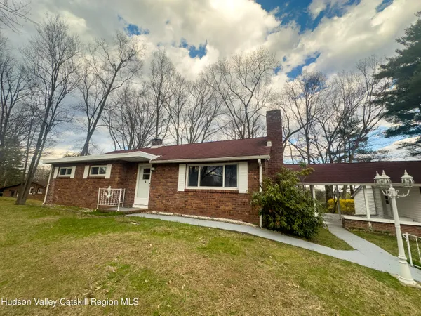 $335,000 | 134 Prospect Street, Port Ewen, NY 12466