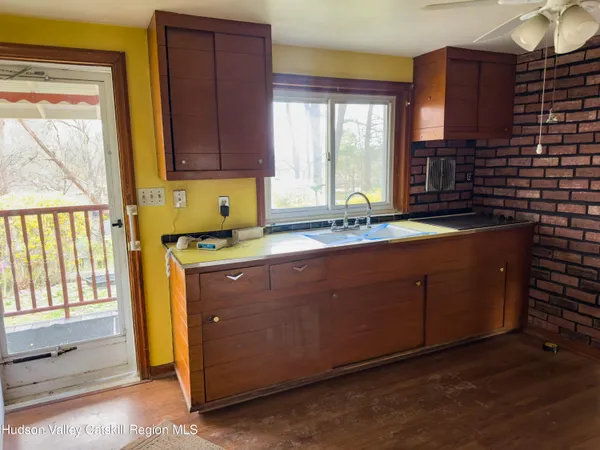 $335,000 | 134 Prospect Street, Port Ewen, NY 12466