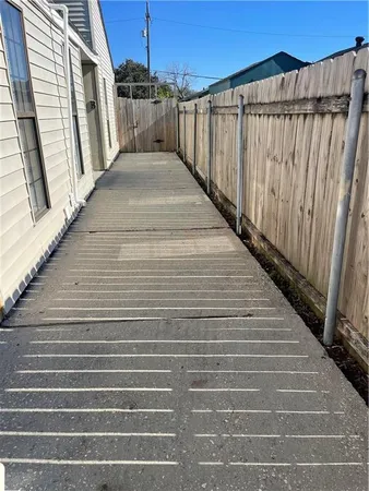 $1,250 | 8001 Brevard Avenue, Unit A, New Orleans, LA 70127