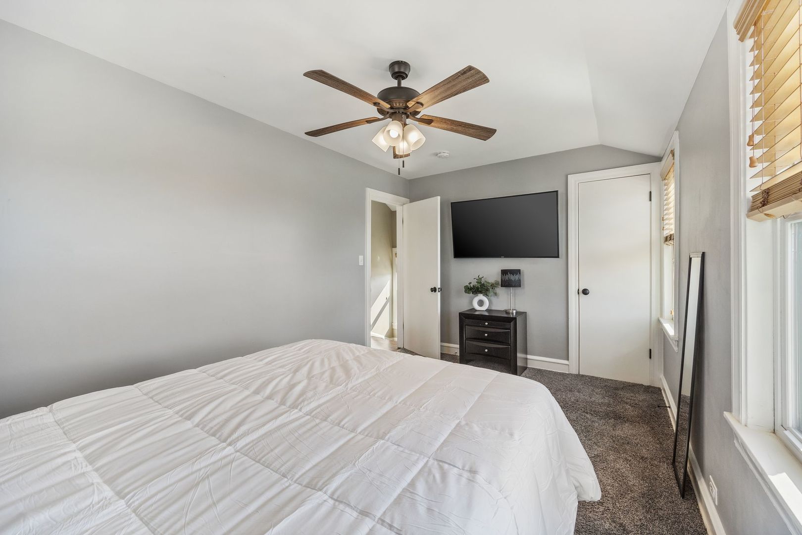 5824 Prospect Avenue Berkeley, IL 60163 - Photo 13 of 25