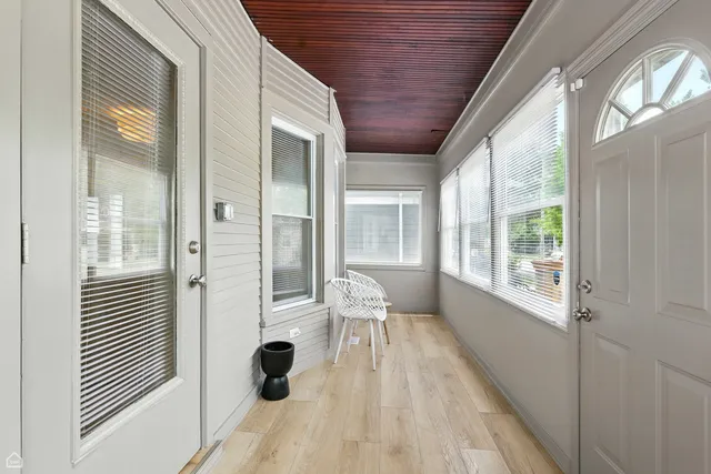 $4,600 | 1024 South Ridgeland Avenue, Oak Park, IL 60304