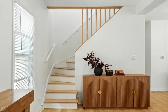 $4,600 | 1024 South Ridgeland Avenue, Oak Park, IL 60304