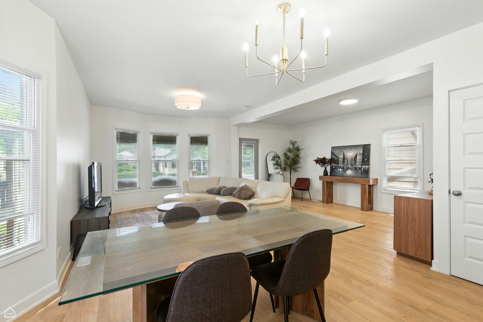 1024 South Ridgeland Avenue Oak Park, IL 60304 - Photo 7 of 22