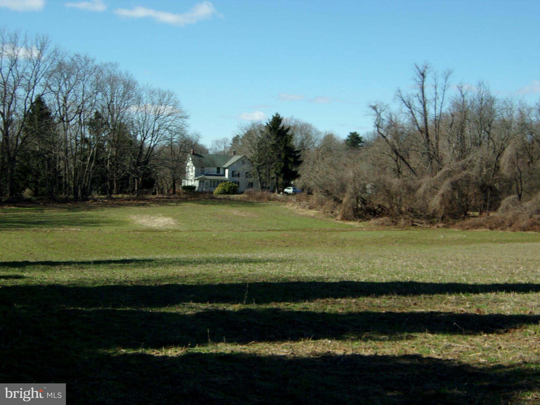 13141 Fork Road Baldwin, MD 21013 - Photo 13 of 15 a view of a swimming pool with a yard