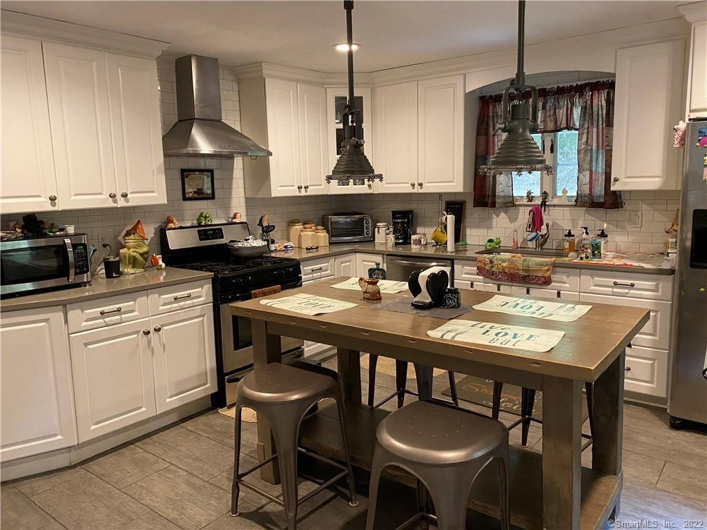 128 Joy Road Waterbury, CT 06708 - Photo 1 of 1