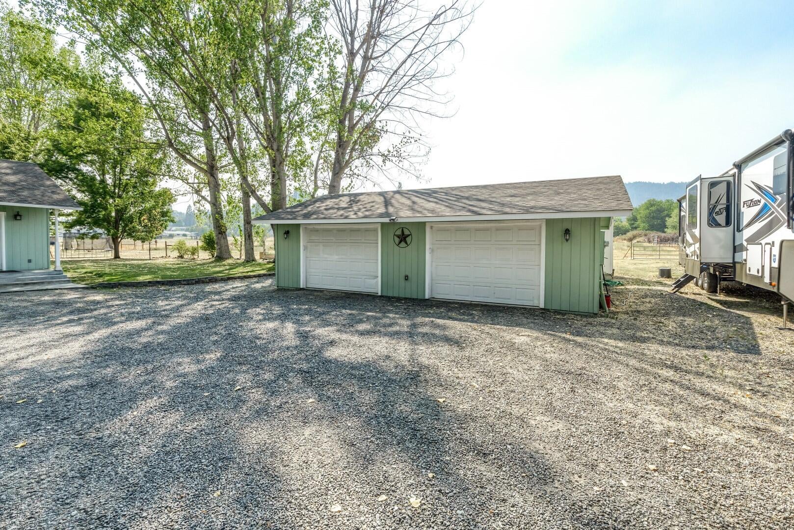 3039 Freeland Road Central Point, OR 97502 - Photo 5 of 53 AAAAA