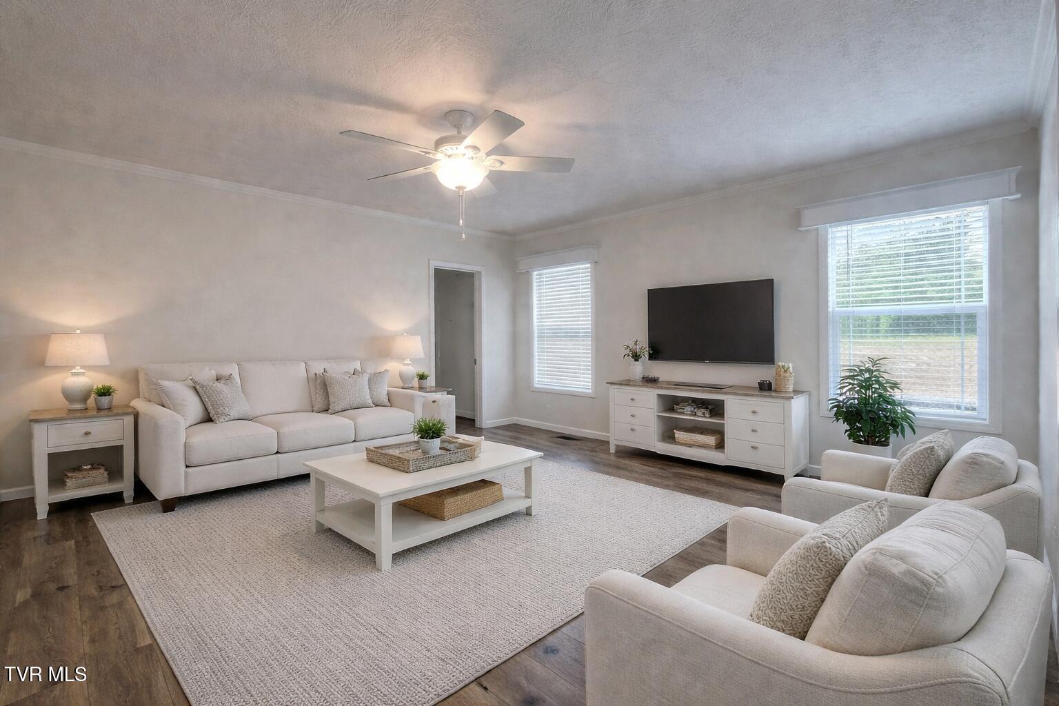 290 Race Track Road Rogersville, TN 37857 - Photo 2 of 19 Living room 1