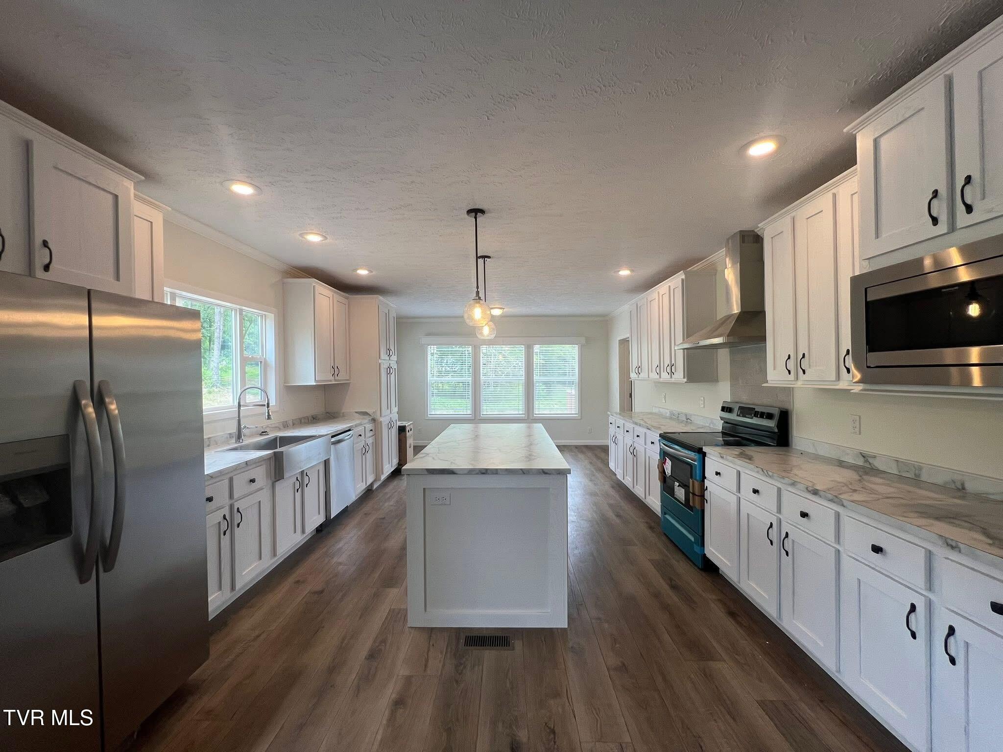 290 Race Track Road Rogersville, TN 37857 - Photo 8 of 19 IMG_3068