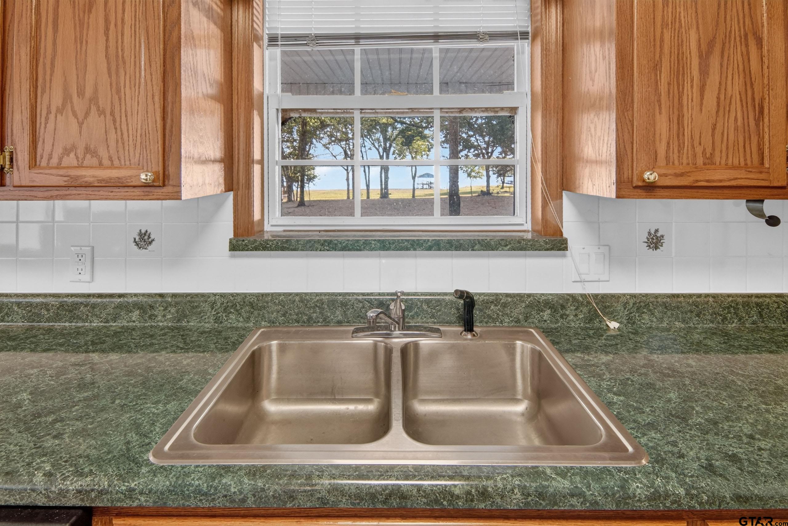 1189 Rscr 3325 Emory, TX 75440 - Photo 17 of 34 Gallery Image 17