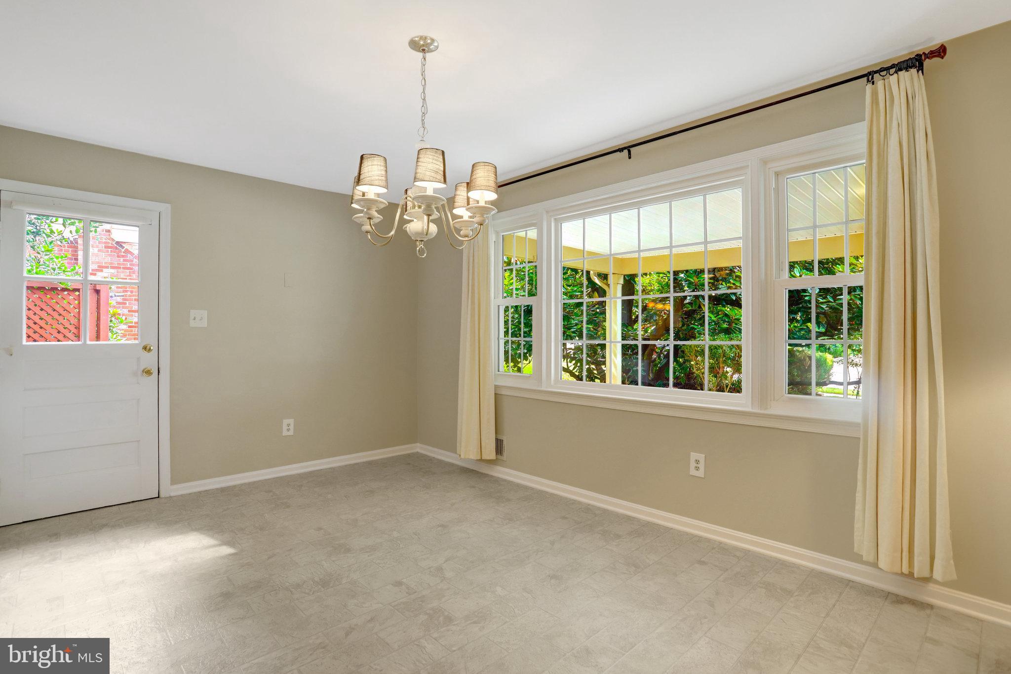 8706 Fox Ridge Road Springfield, VA 22152 - Photo 15 of 76 Breakfast Room
