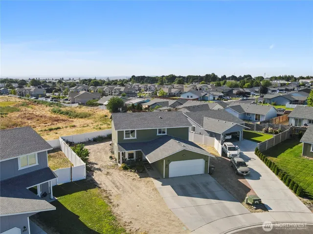 $379,000 | 905 Sunstone Court, Othello, WA 99344