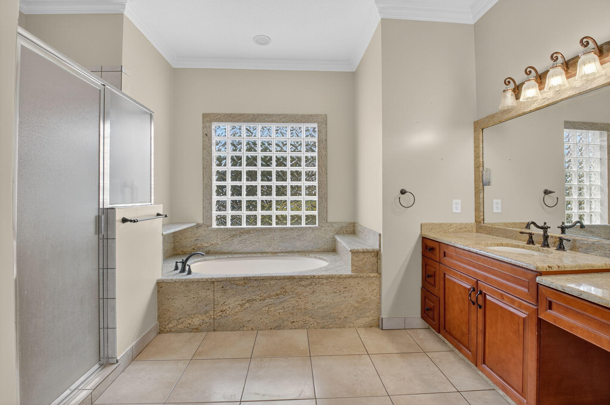 6695 Conch Court Boynton Beach, FL 33437 - Photo 19 of 40 Master Bath