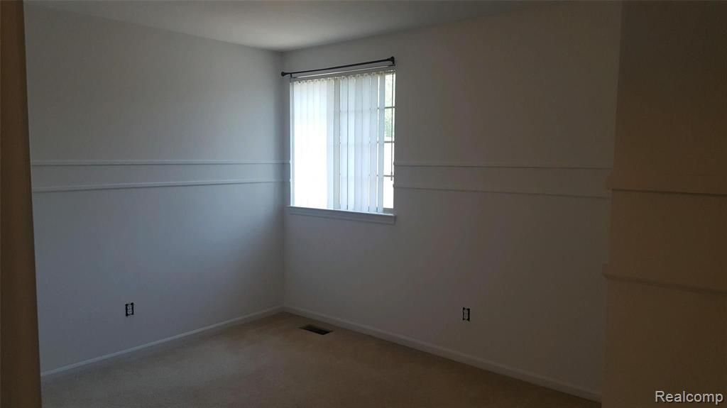 4689 Summer Ridge Drive, Unit 22 Howell, MI 48843 - Photo 8 of 9 Gallery Image 8