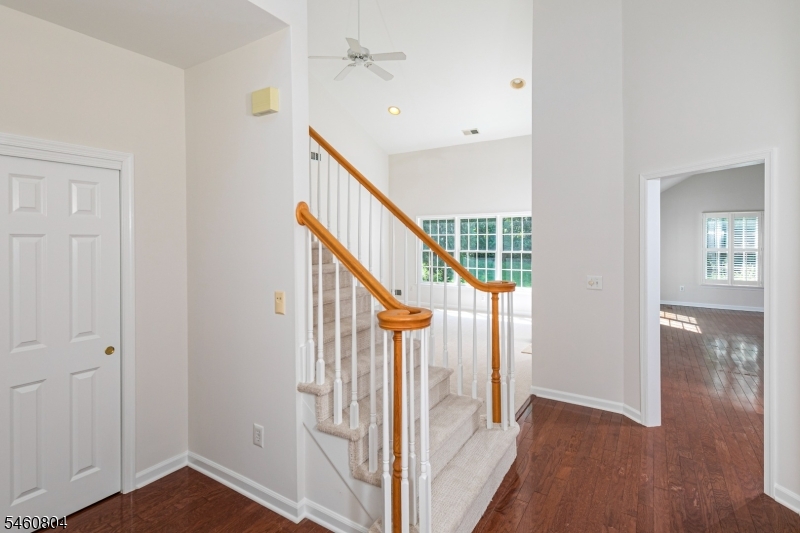 6 Ironwood Road Skillman, NJ 08558 - Photo 4 of 28 Gallery Image 4