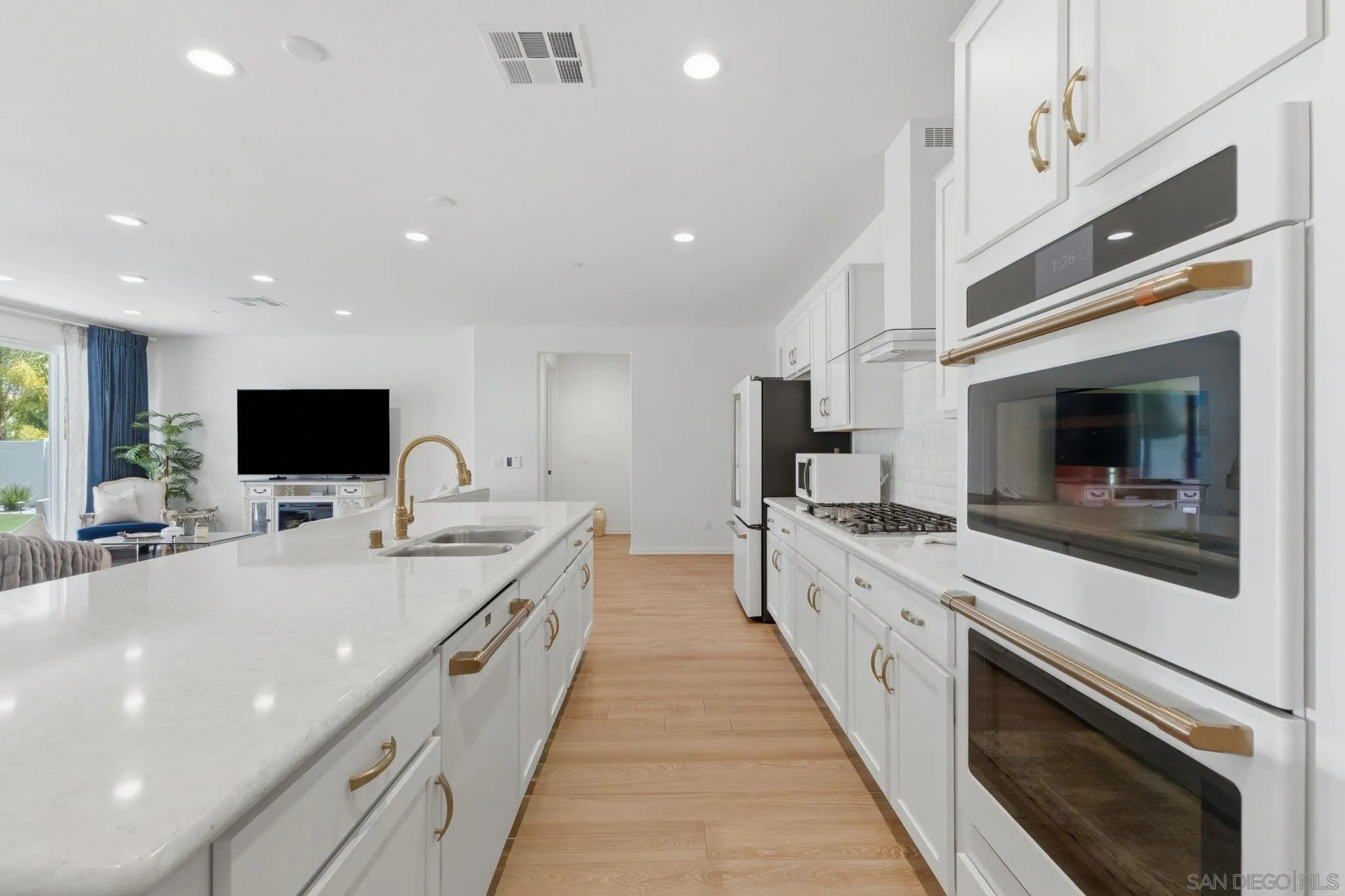 34490 Bloomberry Road Murrieta, CA 92563 - Photo 25 of 56