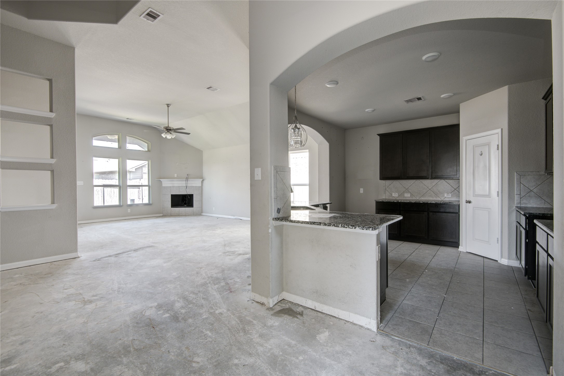 10406 Sill Prairie Drive Rosharon, TX 77583 - Photo 5 of 23
