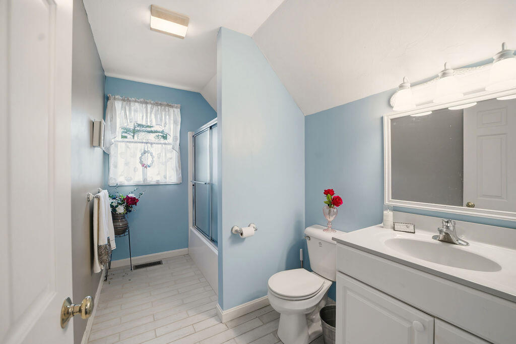 69 Bay Pointe Dr Extension, Unit 69 Buzzards Bay, MA 02532 - Photo 29 of 44 a bathroom with a sink toilet and shower