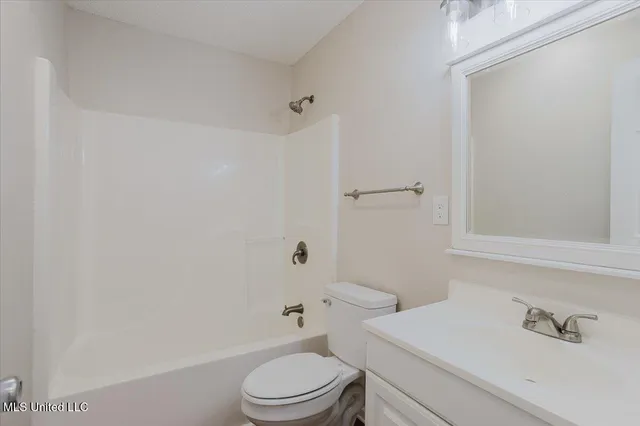 $265,000 | 844 Carolee Circle, Biloxi, MS 39532