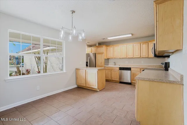 $265,000 | 844 Carolee Circle, Biloxi, MS 39532