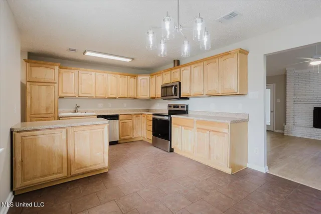 $265,000 | 844 Carolee Circle, Biloxi, MS 39532