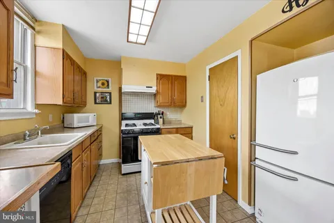 $350,000 | 7611 Central Avenue, Philadelphia, PA 19111