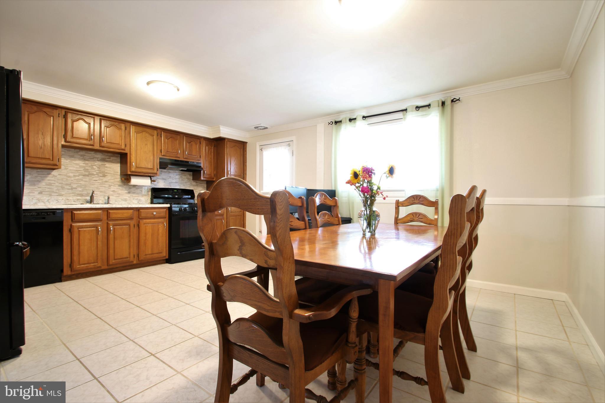 7822 Kavanagh Road Baltimore, MD 21222 - Photo 4 of 42