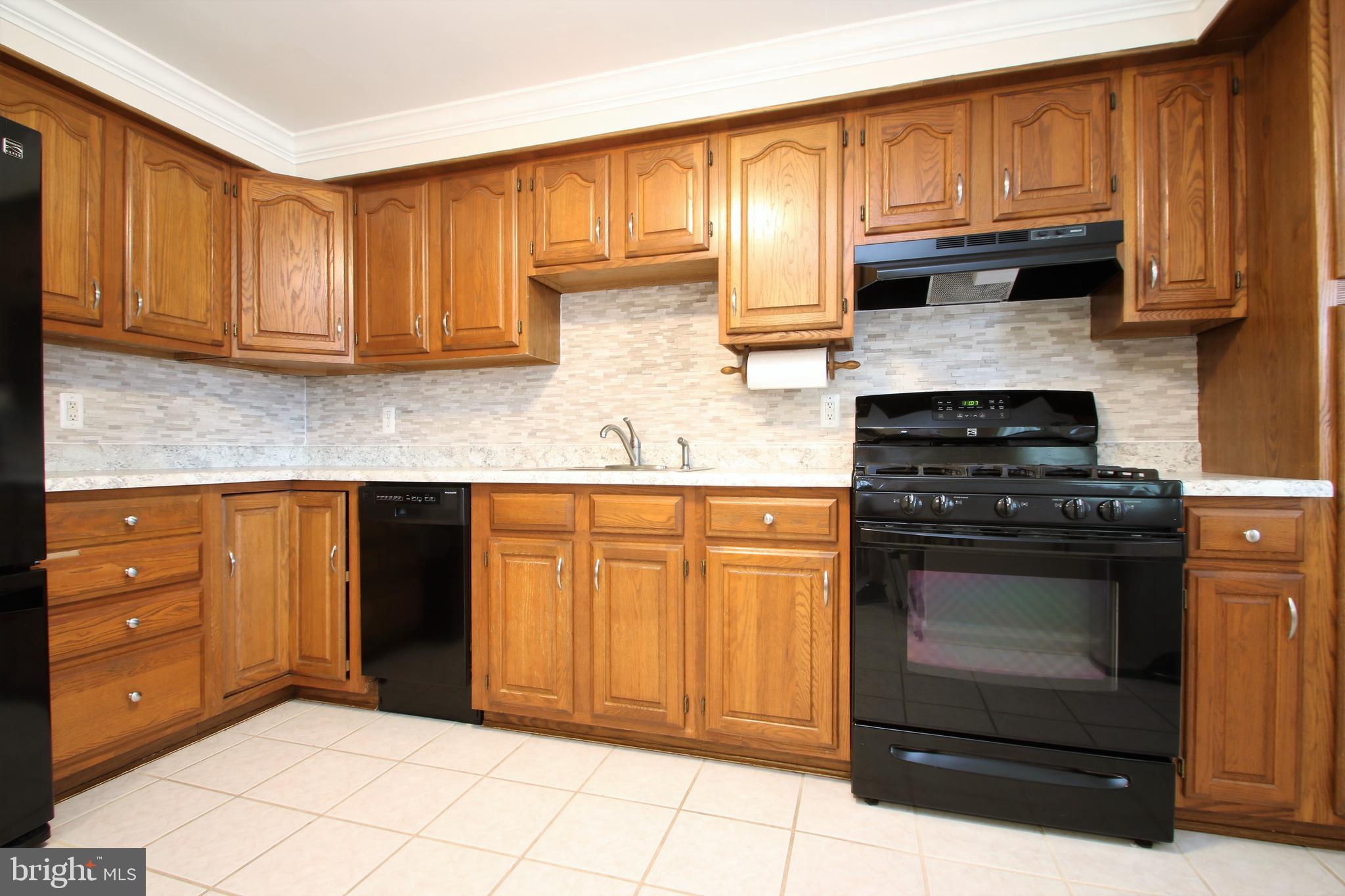 7822 Kavanagh Road Baltimore, MD 21222 - Photo 6 of 42