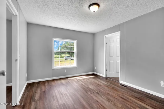 $124,900 | 153 Paulette Lane, Crowley, LA 70526