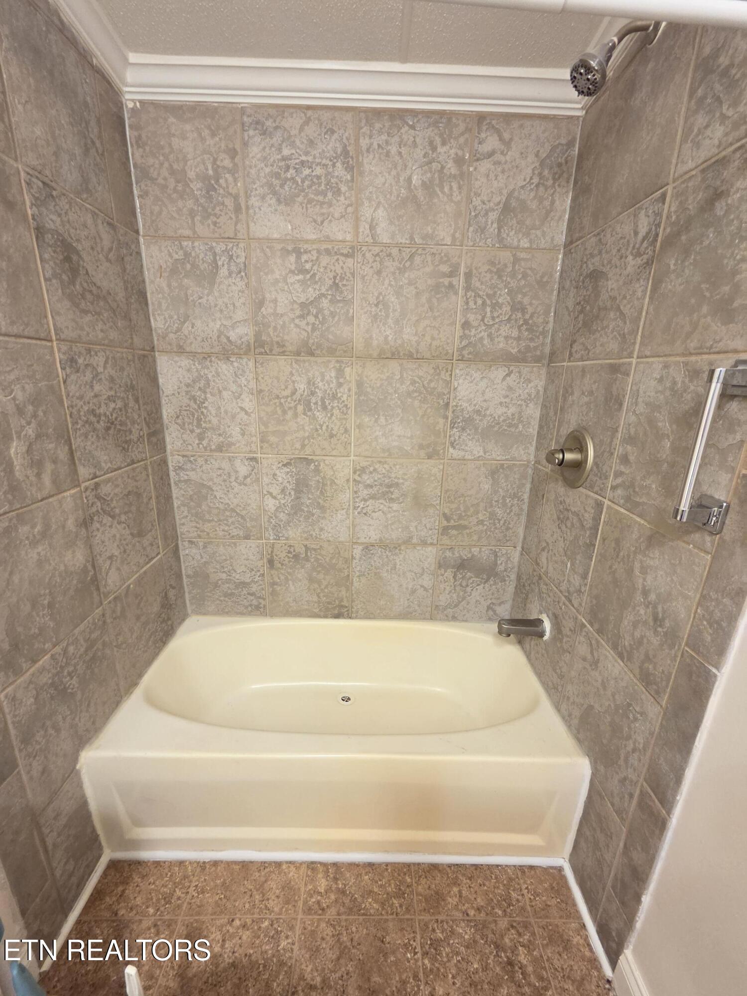 2262 Mentor Road Louisville, TN 37777 - Photo 35 of 40 1422