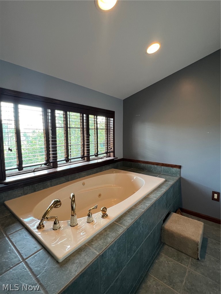 14720 Stone Road Newbury, OH 44065 - Photo 18 of 35 Gallery Image 18