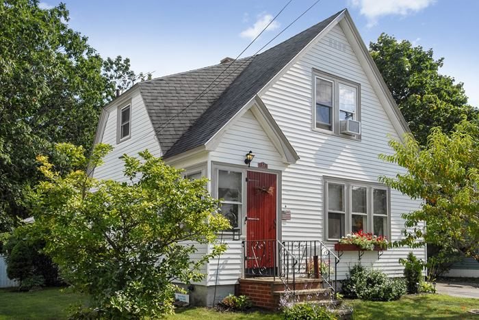 31 Linden Street Rochester, NH 03867 - Photo 1 of 30