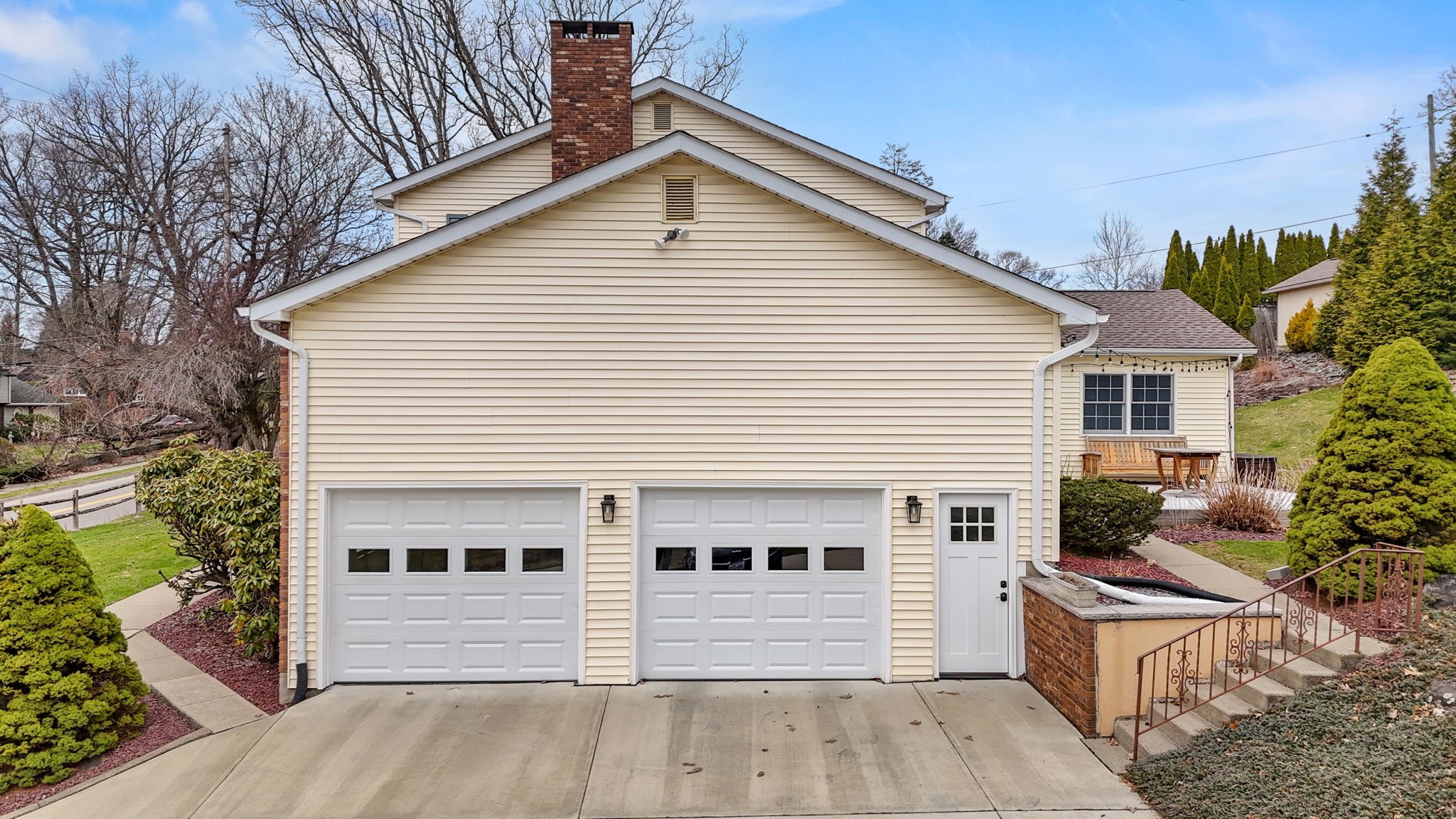 3719 Country Club Road Endicott, NY 13760 - Photo 3 of 48 Gallery Image 3