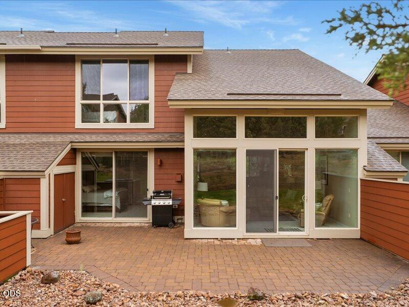 11110 Village Loop Redmond, OR 97756 - Photo 3 of 58