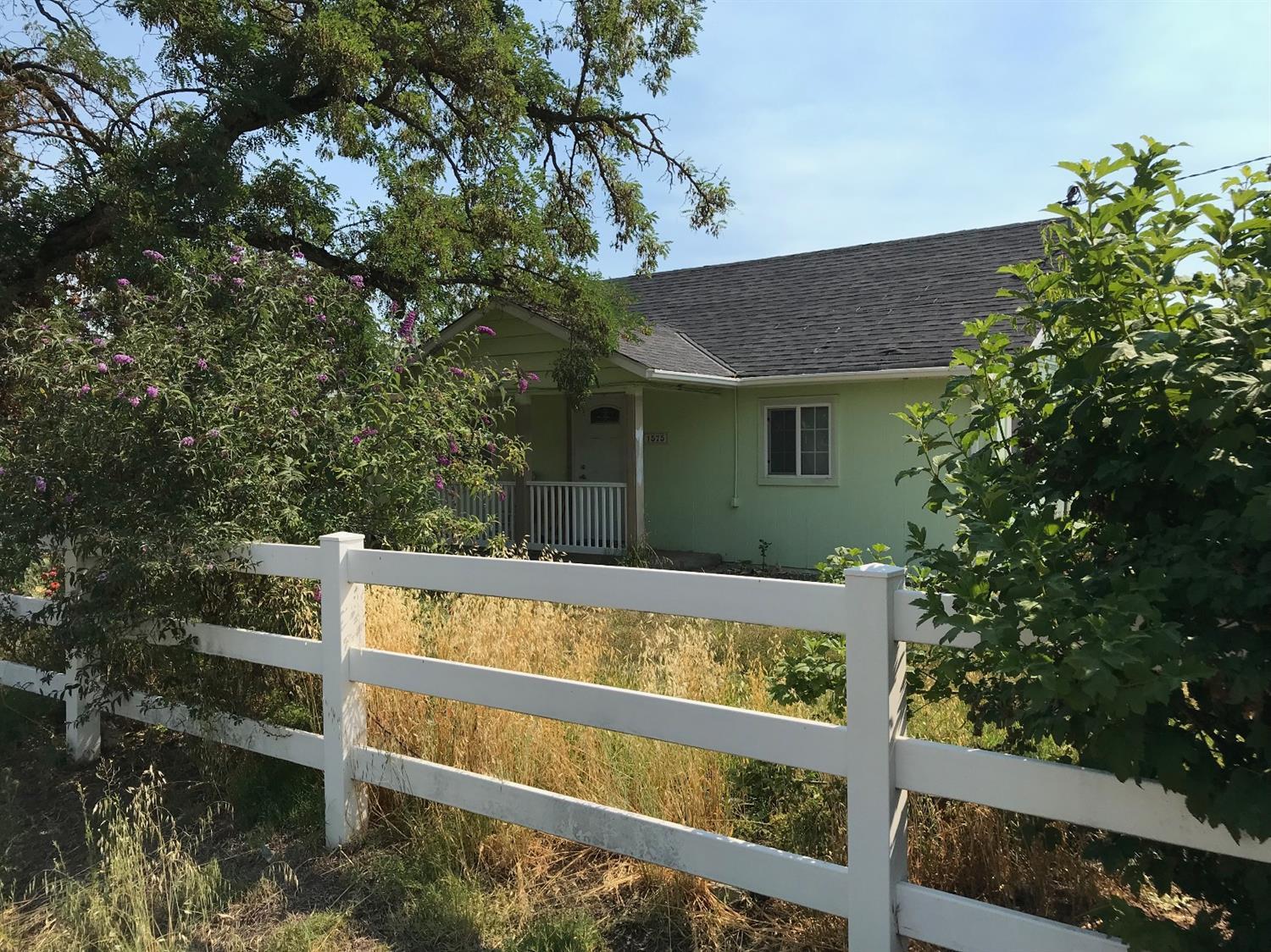 1575 Thomas Road Medford, OR 97501 - Photo 2 of 22 Additional Photo