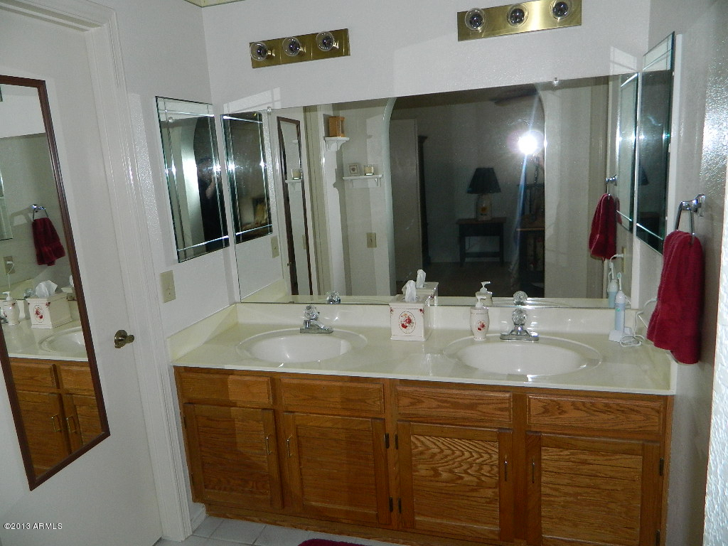 598 South Terrace Road Chandler, AZ 85226 - Photo 6 of 18 DSCN1449