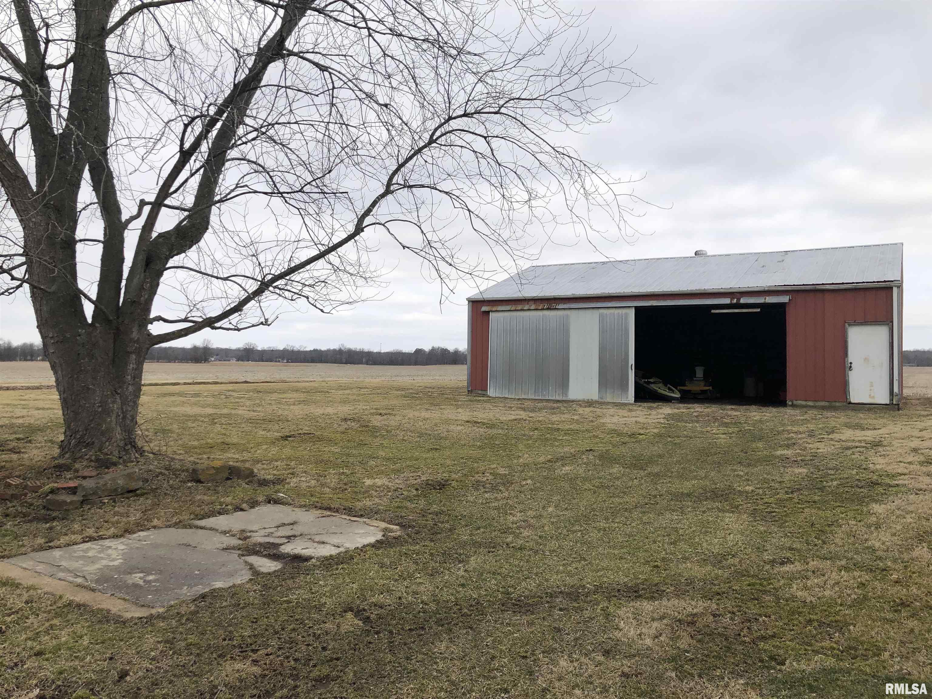 17088 Gabby Road Pittsburg, IL 62974 - Photo 4 of 26