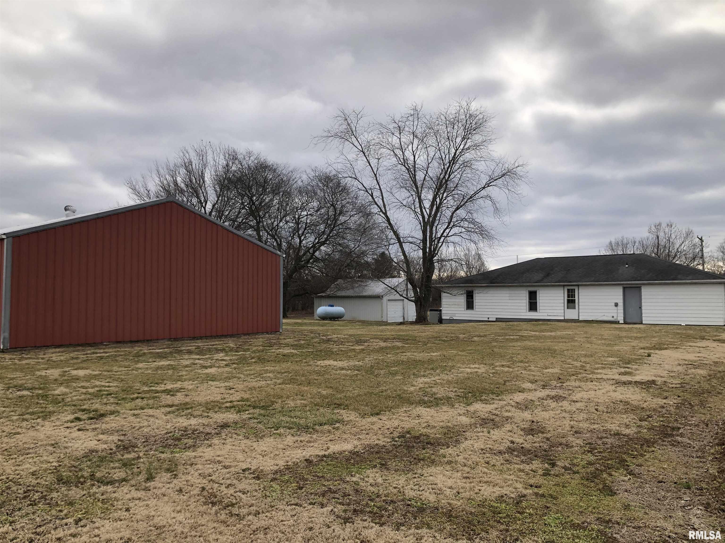 17088 Gabby Road Pittsburg, IL 62974 - Photo 5 of 26