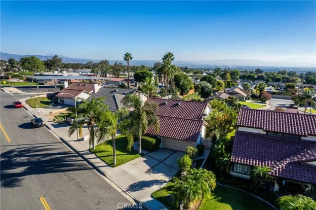 a view of a terrace with sitting area