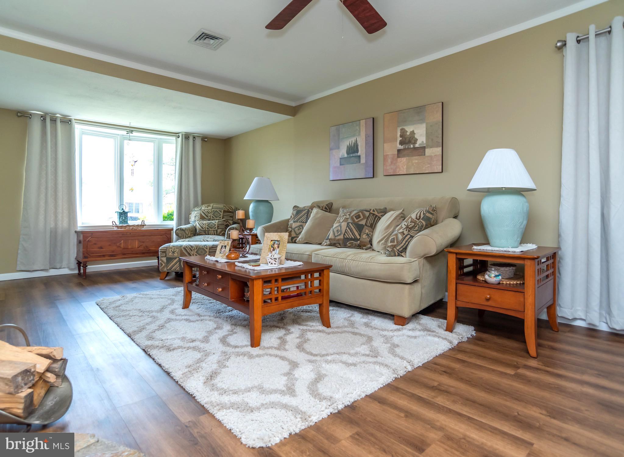 114 Timber Lane Levittown, PA 19054 - Photo 14 of 33