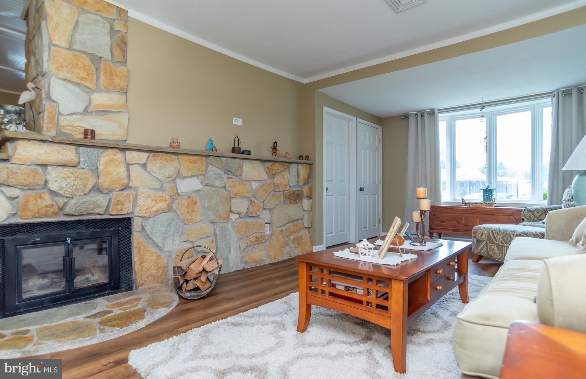114 Timber Lane Levittown, PA 19054 - Photo 15 of 33