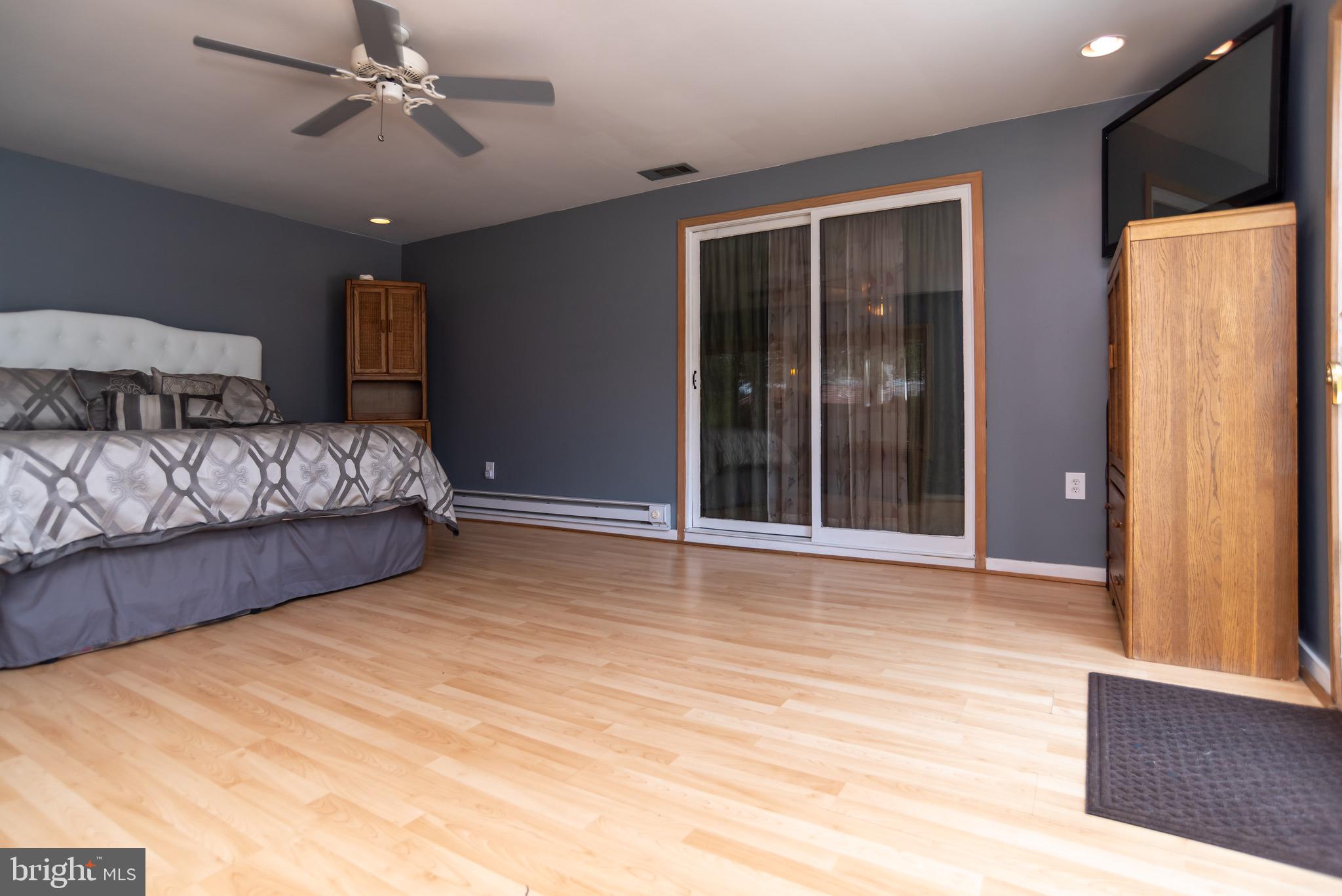 114 Timber Lane Levittown, PA 19054 - Photo 19 of 33