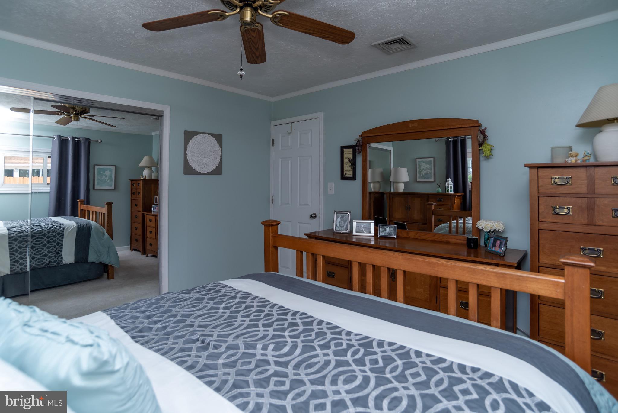 114 Timber Lane Levittown, PA 19054 - Photo 22 of 33