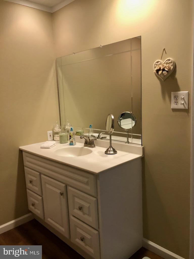 114 Timber Lane Levittown, PA 19054 - Photo 25 of 33