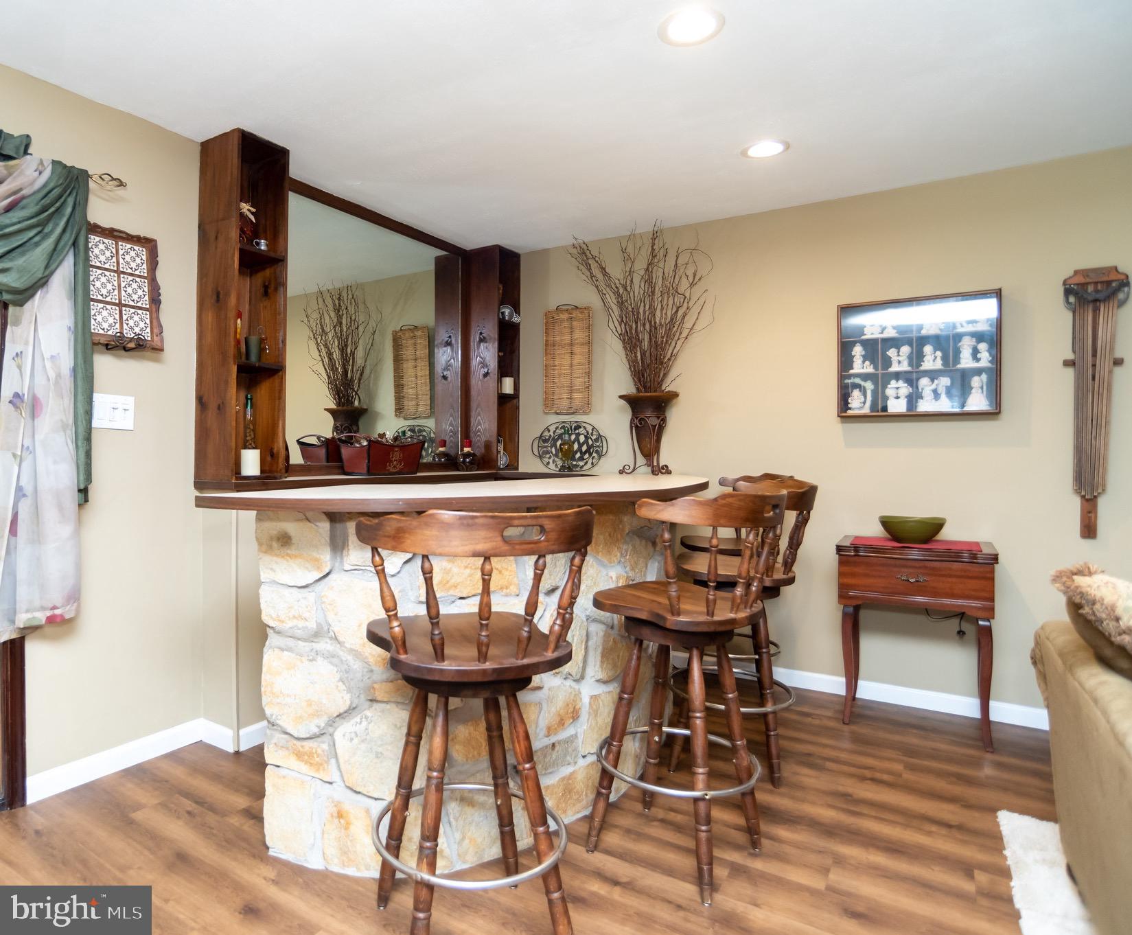 114 Timber Lane Levittown, PA 19054 - Photo 7 of 33