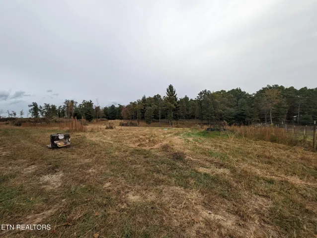 $98,900 | 370 Perkins Trail, Deer Lodge, TN 37726